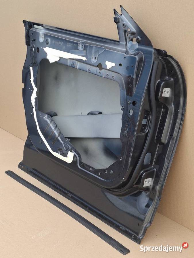 MASERATI LEVANTE DRZWI LEWY PRZÓD LEWE PRZEDNIE lubuskie Bieleń