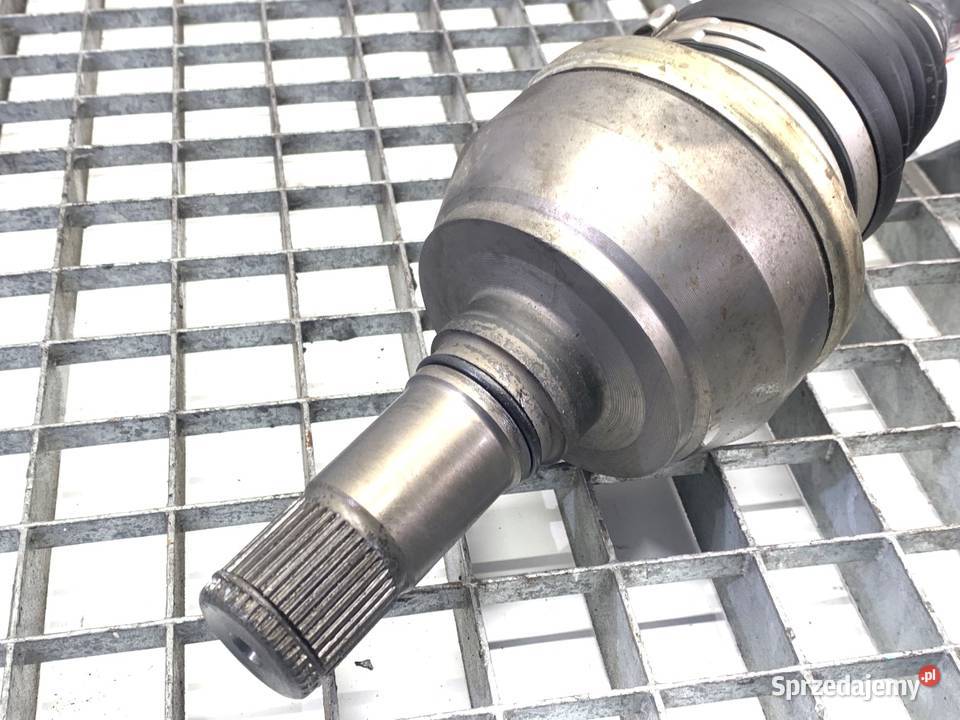 PÓŁOŚ PRAWY PRZÓD AUDI Q3 II 3Q0407272CA 15 150