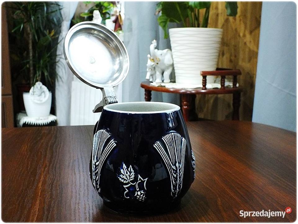 Kufel niemiecki z cynową pokrywką Sygnowany Porcelana i szkło