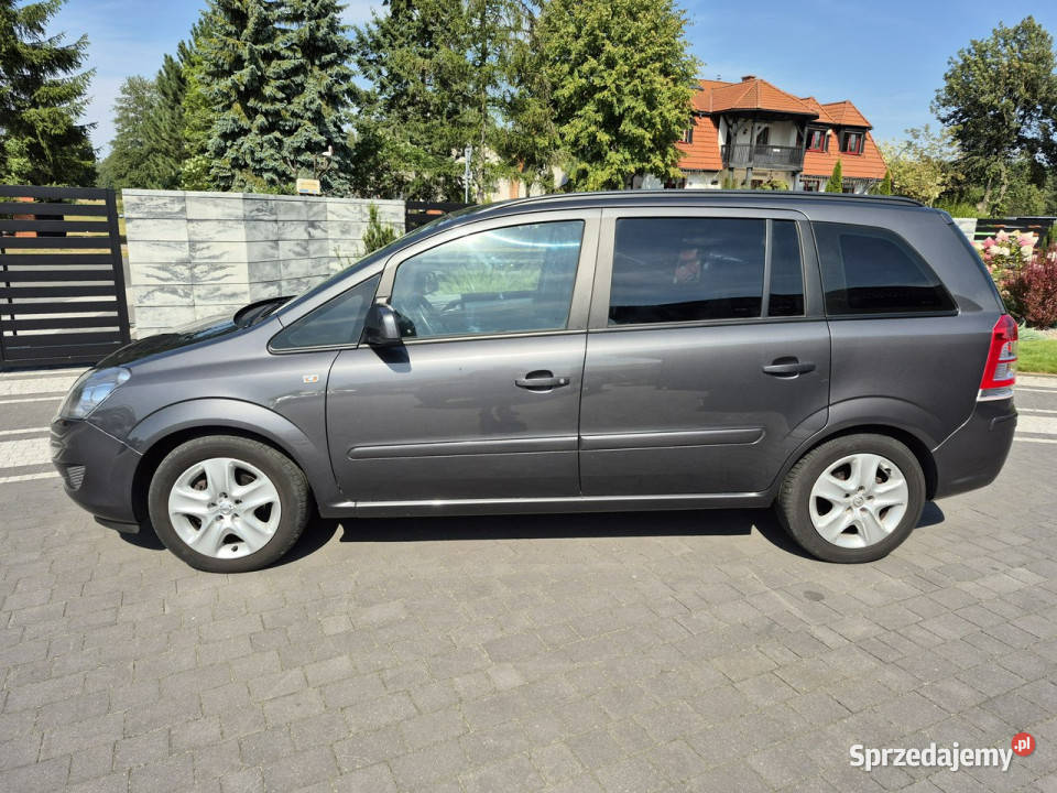Opel Zafira 16 Benzyna 7 foteli zero rdzy import ABS Drelów