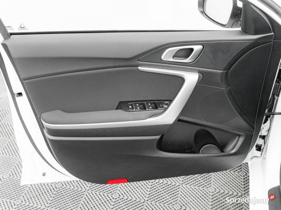 Kia Ceed CT551AA10 TGDI S Czcof Bluetooth Pępowo