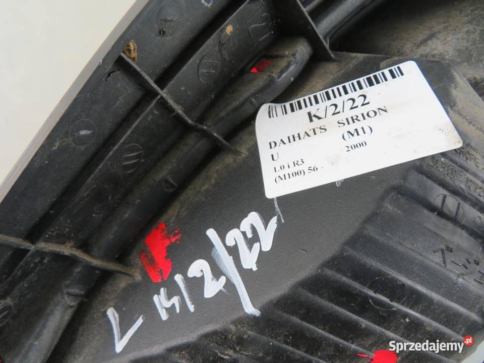 LAMPA LEWA TYLNA DAIHATSU SIRION