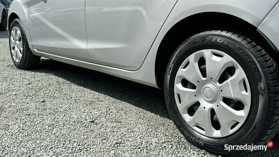 Ford Fiesta Benzyna Zarejestrowany Ubezpieczony manualna Fiesta Elbląg sprzedam