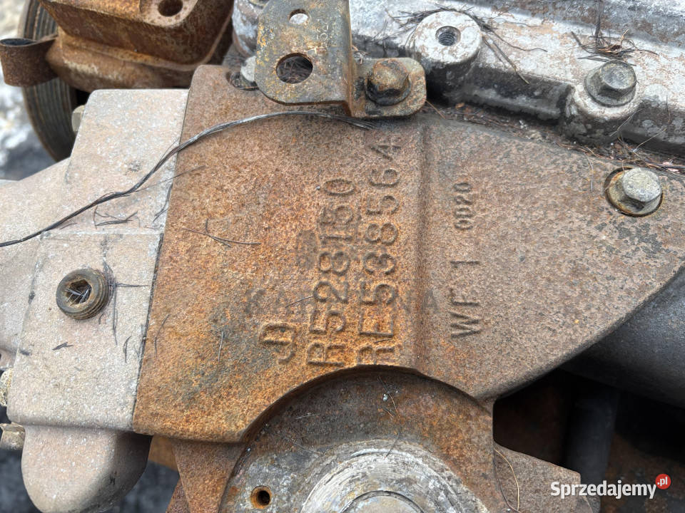 John Deere 6090HRW39 Słupek Blok Głowica Wał