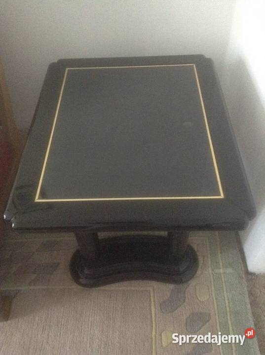 Stolik drewnany okolicznościowy na kolumnowych Opole