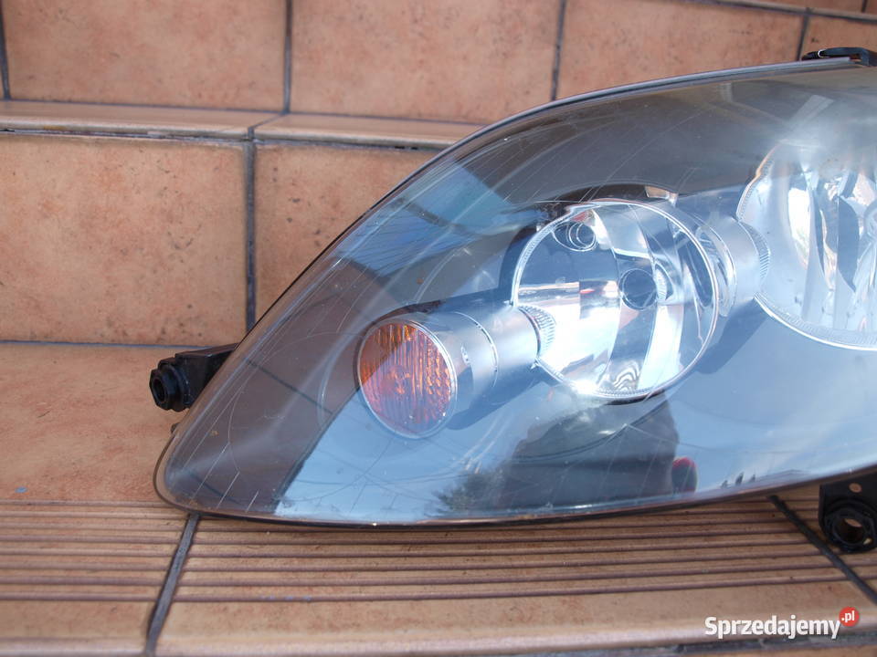 VW Golf Plus lampa lewa przód 2005 2009r europa Kalisz