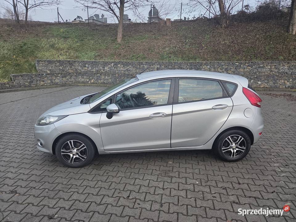 Ford Fiesta 125 Benzyna Niski Przebieg Klima Tarnów