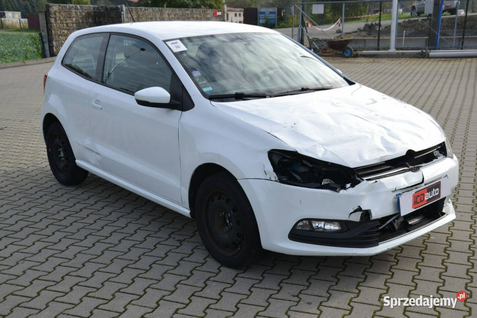 Volkswagen Polo 10 benzyna 75 klimatyzacja