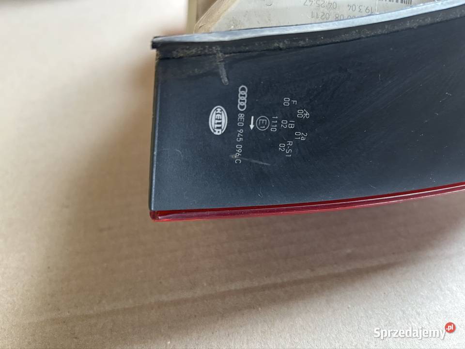 Lampa prawy tył Audi a4 b6 sedan 8e0945096c Grudziądz