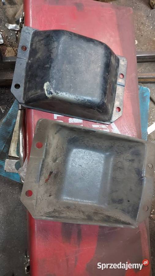 fiat 125p osłony plastiki lamp tył osobowe Nowy Sącz