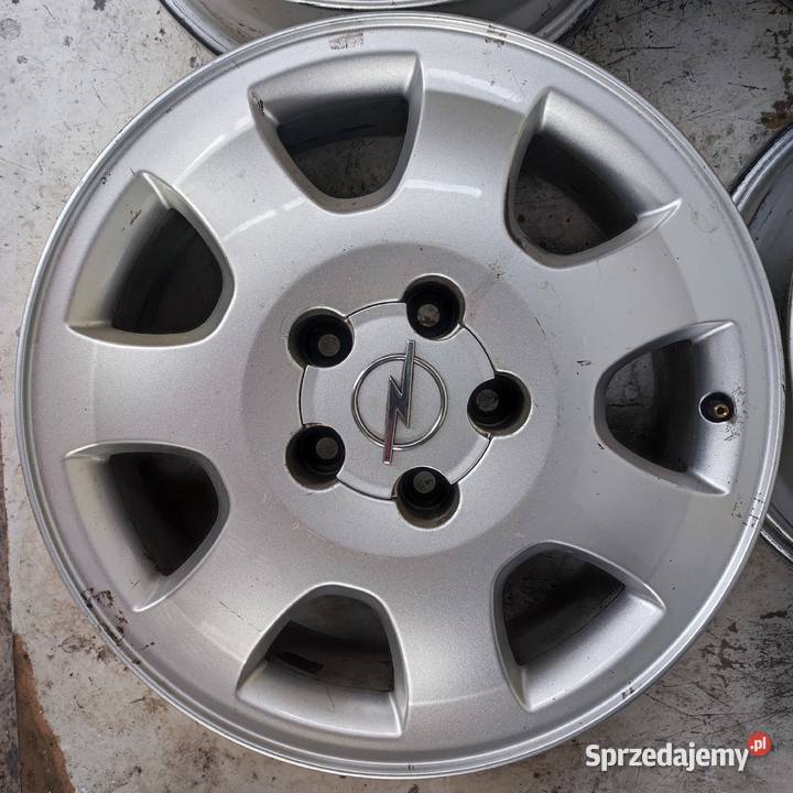 Felgi aluminiowe 6Jx16H2 ET44 5x110 Opel Gorzanów