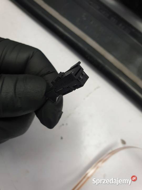 Mercedes A205 W205 NAKŁADKA PROGOWA listwa Kpl Listwy i nakładki sprzedam