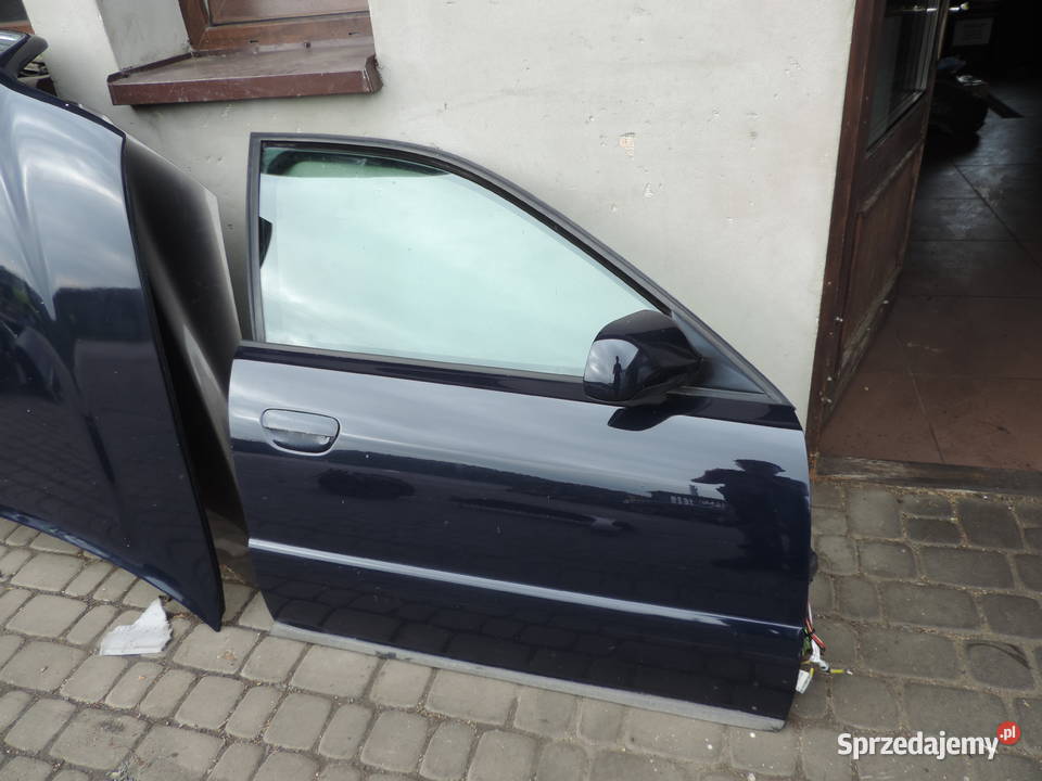 AUDI A4 B5 FL KOMBI DRZWI PRAWE PRZEDNIE LY5K Drzwi małopolskie sprzedam