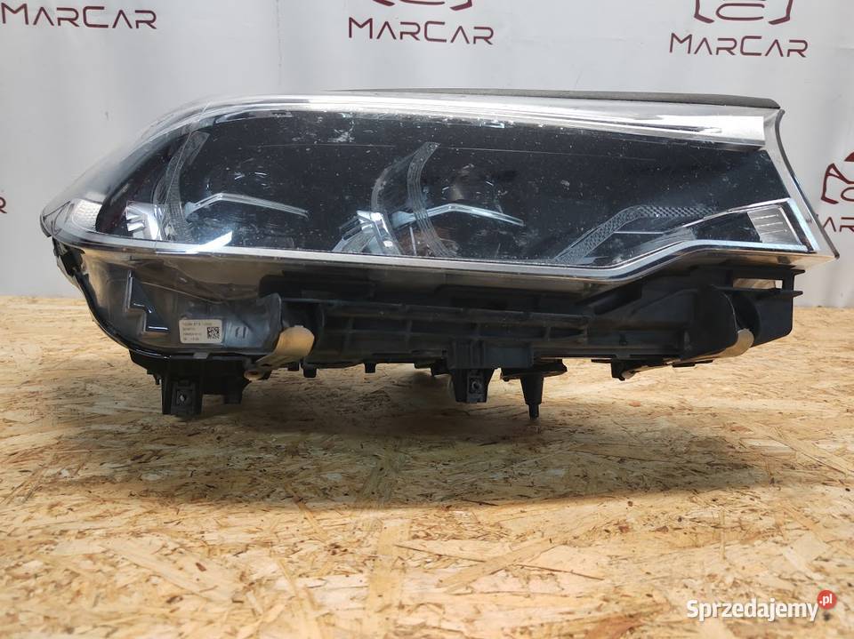 Lampa Prawy Przód Adaptive LED BMW 5 G30 G31 wielkopolskie