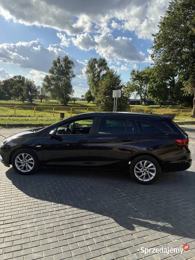 Opel astra k duże radio alusy full wyposażenie Astra wielkopolskie Budzyń