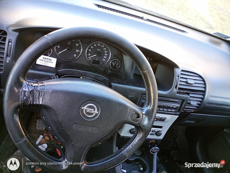 Zafira A 18 2004 z gazem świętokrzyskie Ostrowiec Świętokrzyski