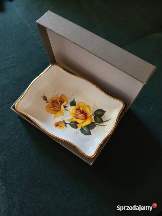 Porcelanowy pułmiseczek w róże firmy PRIDRY DALE Warszawa