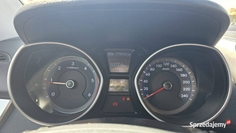Hyundai i30 14 Crdi ekonomiczny Ledy II 2012 ABS Lębork