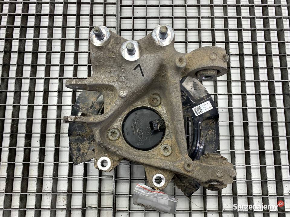 ZWROTNICA PIASTA LEWY TYŁ HYUNDAI TUCSON SUV