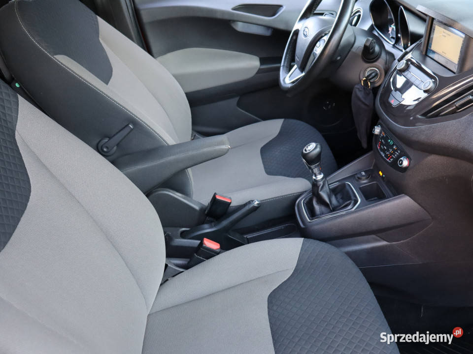 Ford Tourneo Courier 10 EcoBoost nieuszkodzony