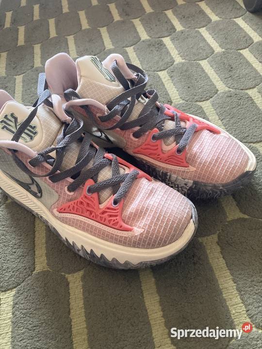 NIKE KYRIE LOW 4 PALE CORAL sprzedam