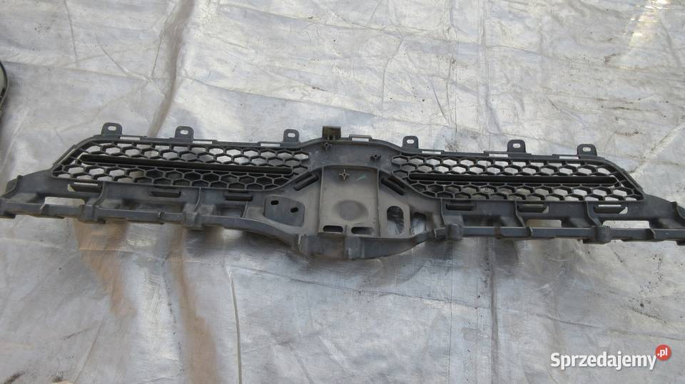 GRILL ATRAPA ZDERZAKA TOYOTA COROLLA VERSO II Części samochodowe śląskie Ruda Śląska