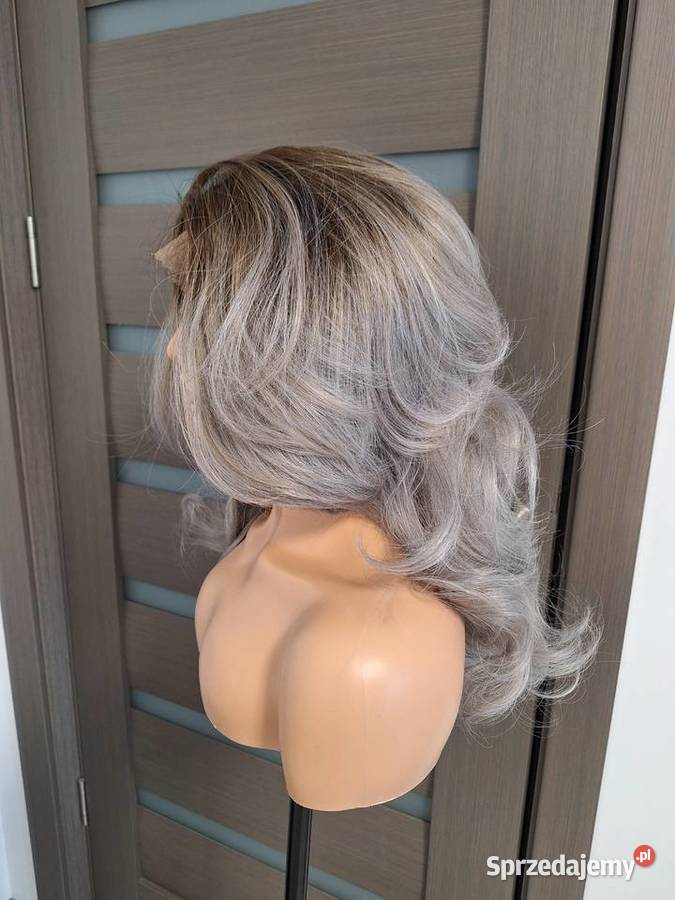 Peruka z koronką w platynowym blond ombre pomorskie Malbork