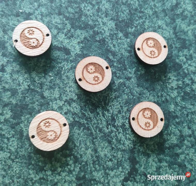 charms13 zawieszka drewno grawer 15 hand made Tczew