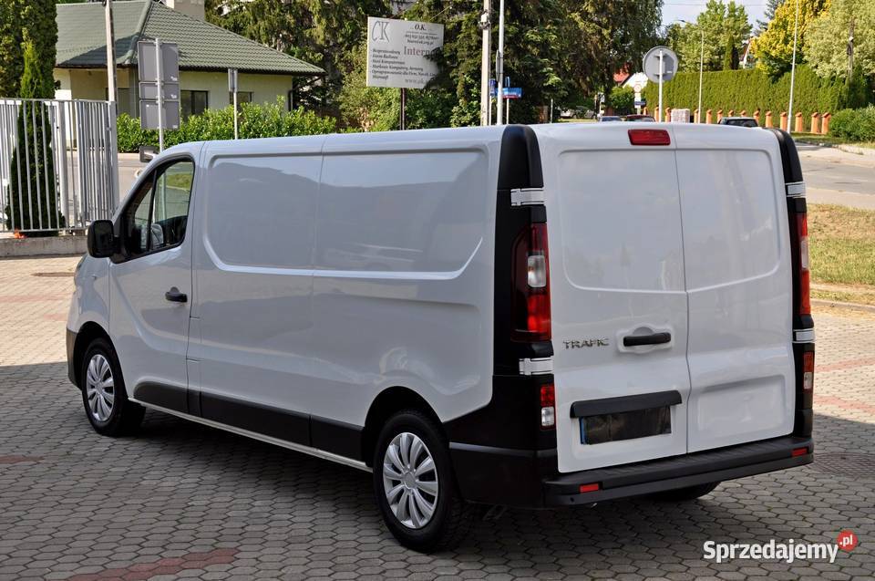 Zgłoś Renault Trafic 20 DCi L2H1 2021r 160 manualna Rzeszów