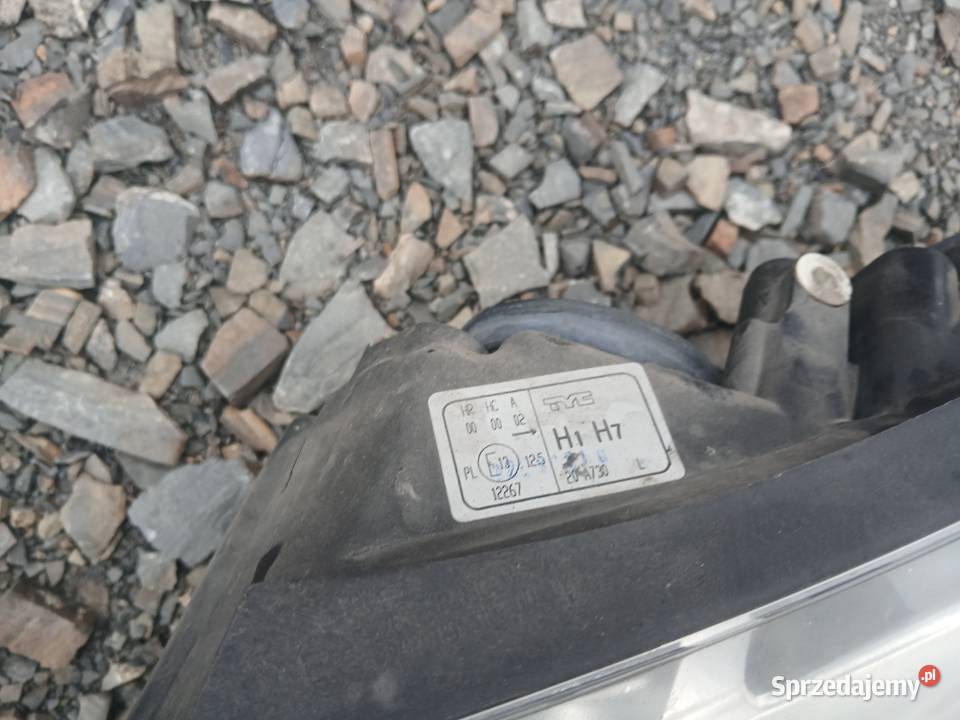 Lampa lewa przód przednia Volkswagen Polo 4 9N Lampy przednie Radłów