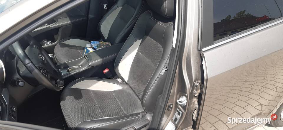 Toyota Avensis 18 benzyna LPG wersja EXECUTIVE manualna Paczków sprzedam