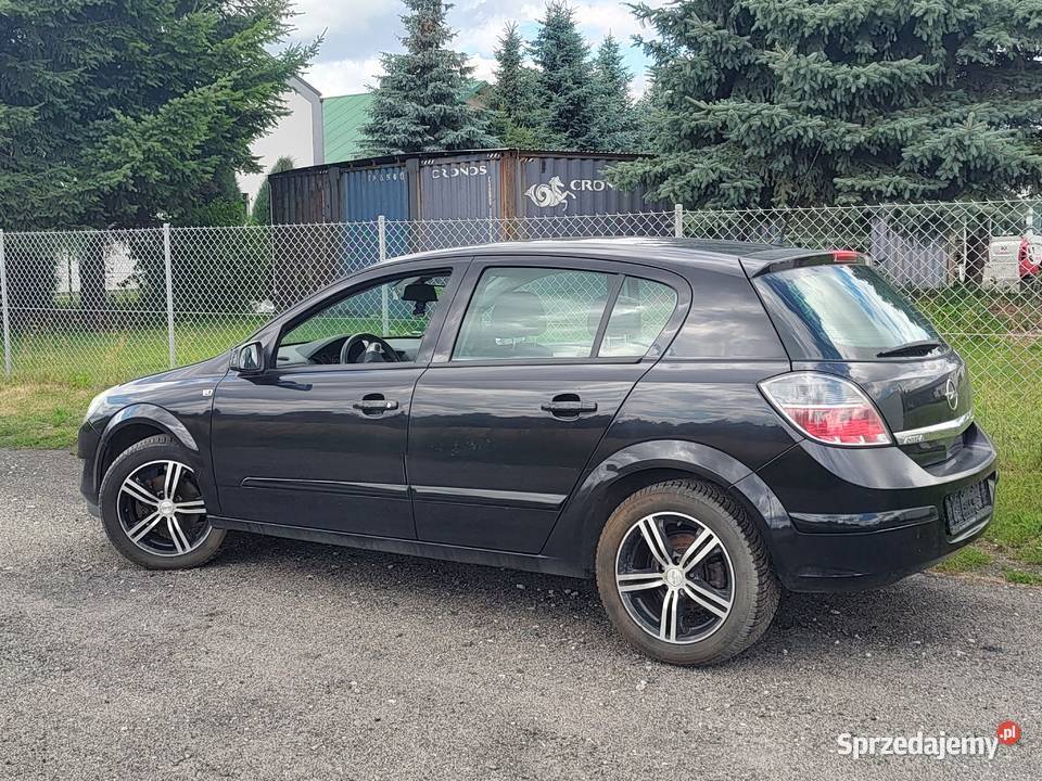 OPEL ASTRA 16 BENZYNA welurowa tapicerka Leszno