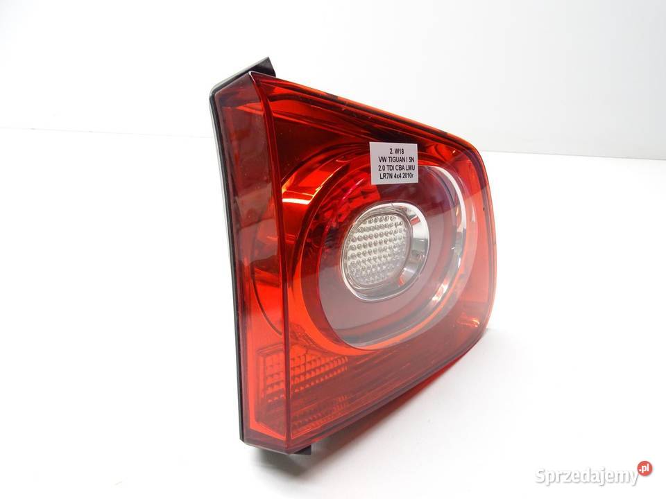 LAMPA PRAWY TYŁ PRAWA TYLNA W KLAPĘ 5N0945093C osobowe