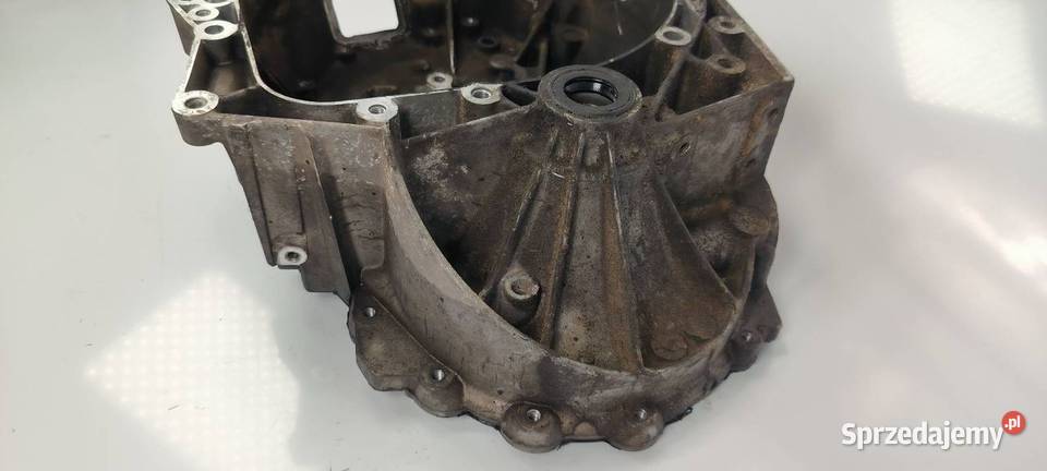 OBUDOWA SKRZYNI PEUGEOT 508 Lipno sprzedam