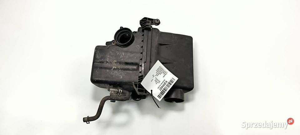 OBUDOWA FILTRA TOYOTA YARIS I 2202023010 Lipno sprzedam