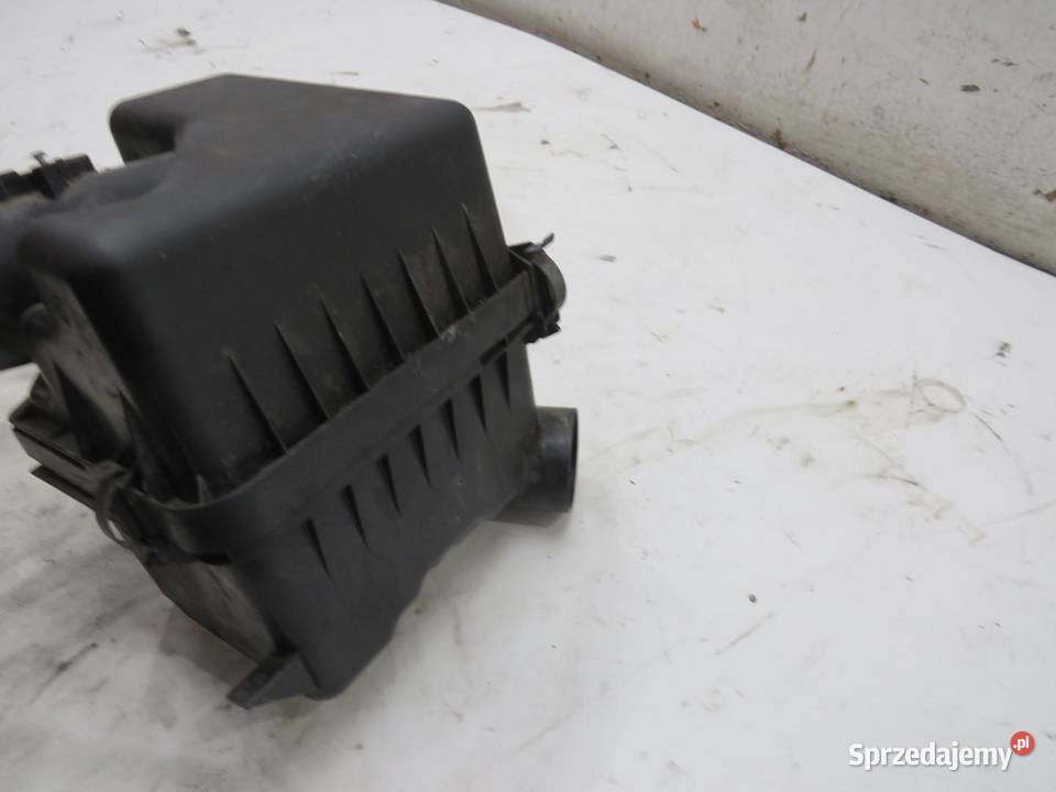OBUDOWA FILTRA POWIETRZA RAV4 RAV4 III Obudowy filtrów sprzedam