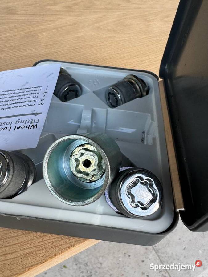 Nakrętki zabezpieczające do kół OE Toyota Lexus