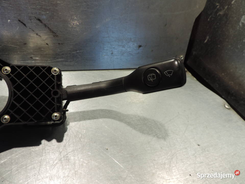 AUDI A4 B5 PRZEŁĄCZNIK ZESPOLONY 4D0953513 Rok produkcji 1998 Nowy Sącz