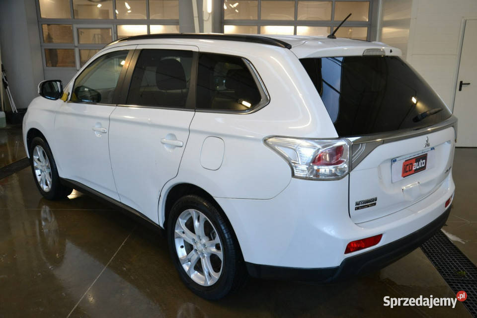 Mitsubishi Outlander 23 D 156 4x4 KAMERA COFANIA 4/5 Kęty