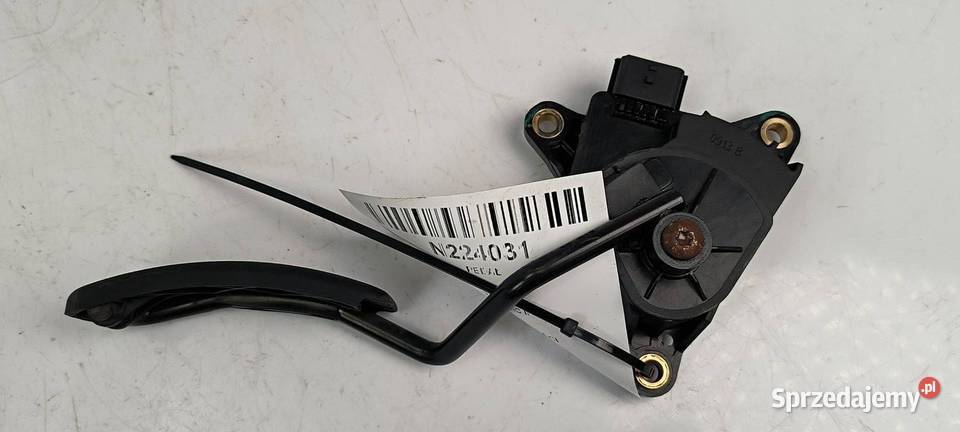 PEDAŁ RENAULT SCENIC II 8200159645 Lipno