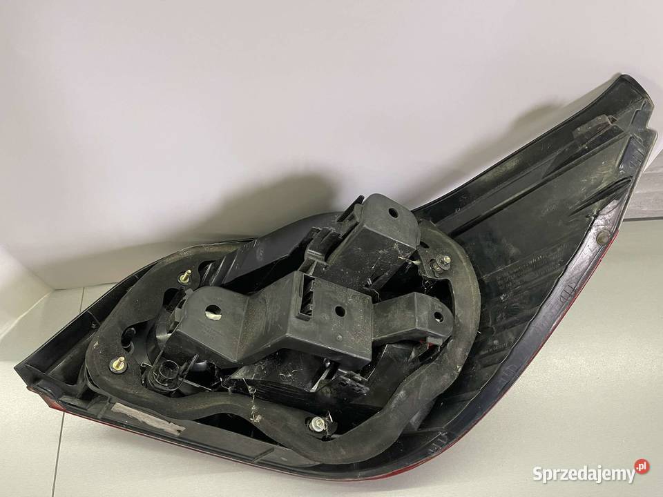 BMW 5 E60 LEWA LAMPA TYŁ SEDAN