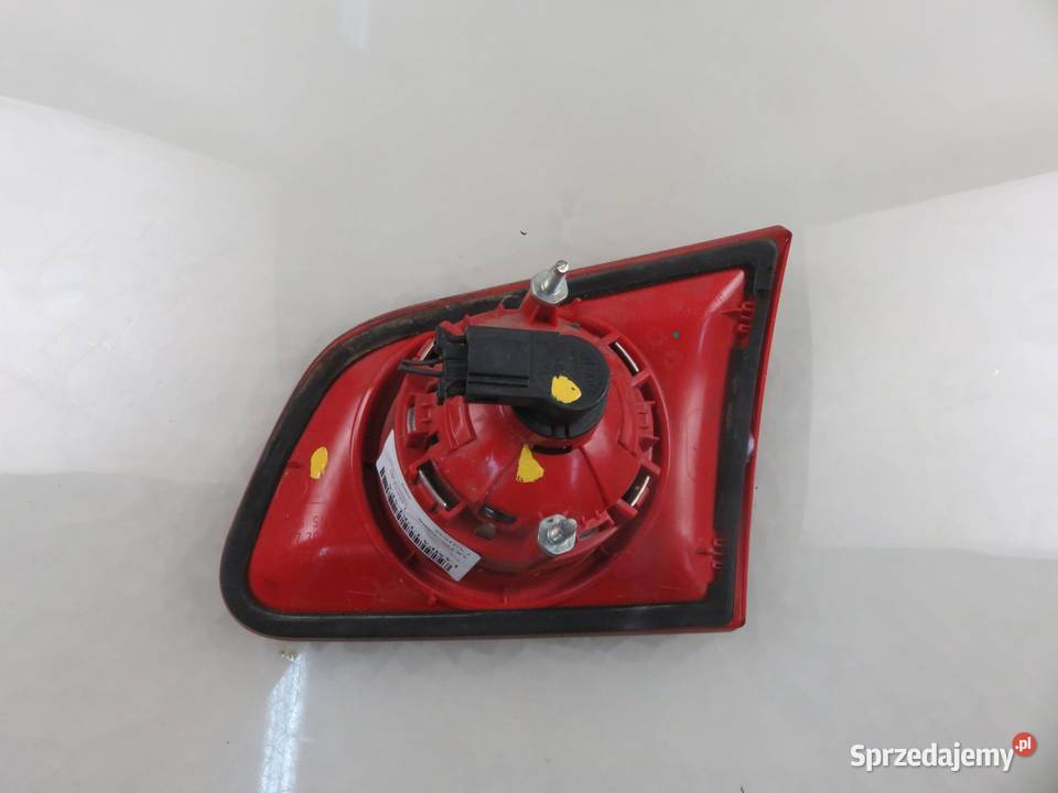 LAMPA LEWA TYLNA KLAPA VW PASSAT B6 Variant sprzedam