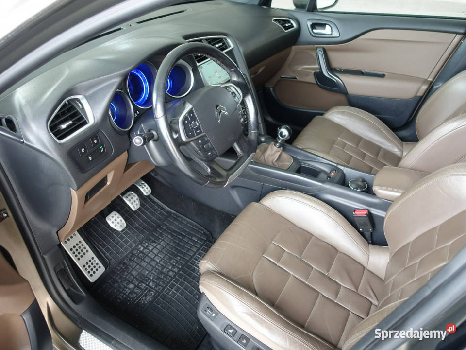 Citroen DS4 20 HDi 163Beżowe skóryLimitowana wielofunkcyjna kierownica Lublin