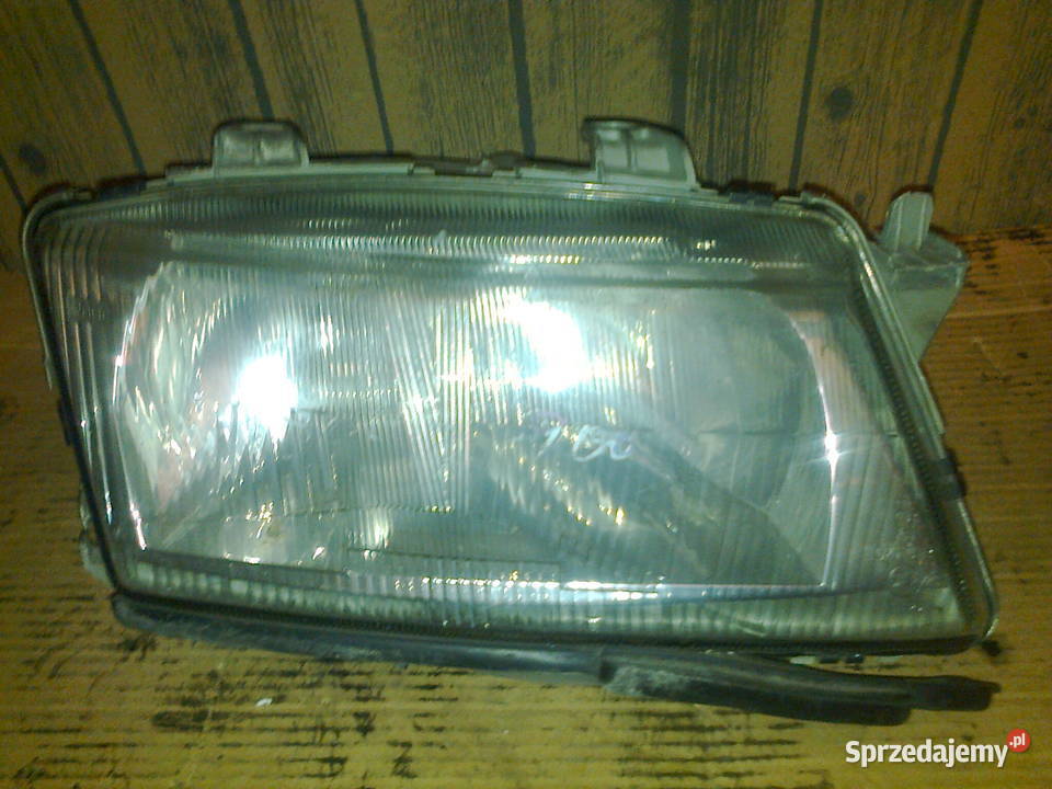 Lampa przód Saab 1988 Lublin