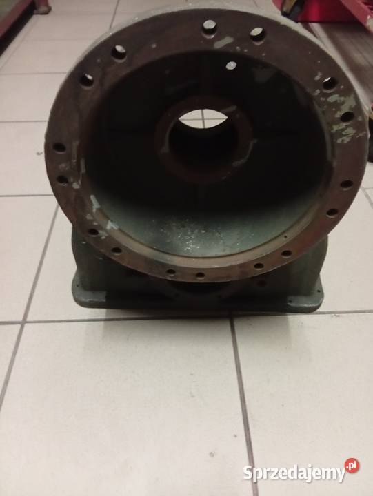 Korpus zwolnicy C330M Płock sprzedam