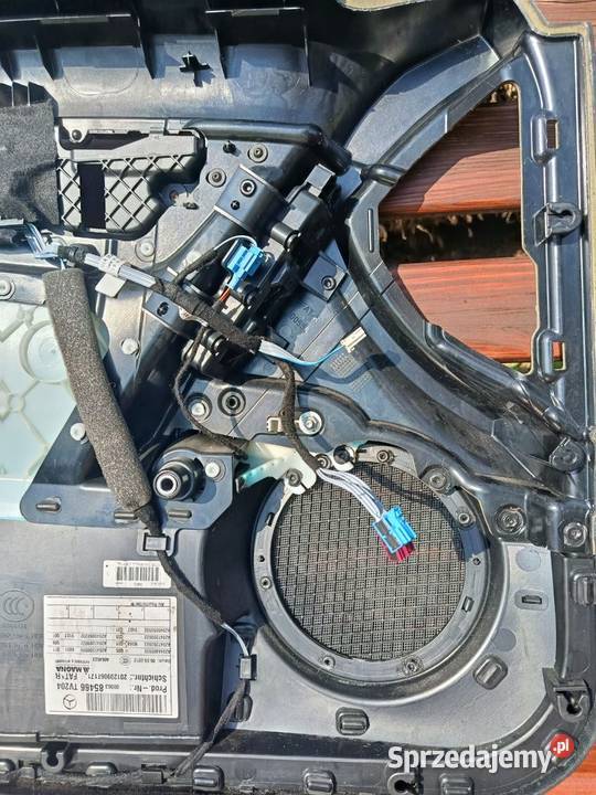 Boczki drzwiowe Mercedes Cklasa W204 Krościenko Wyżne