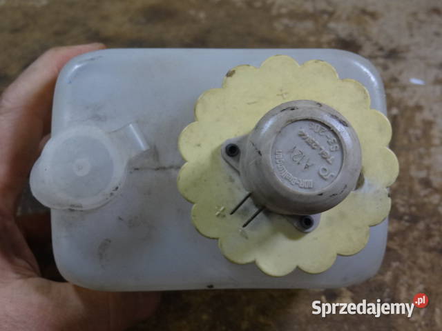 zbiorniczek spryskiwaczy 12v TGL Trabant Żary