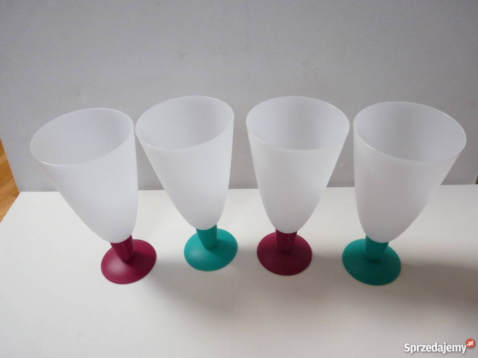Tupperware nowa fala pucharki deserowe Chęciny sprzedam