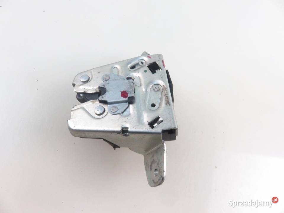 ZAMEK KLAPY MERCEDES S204 KOMBI 2047400335 Motoryzacja