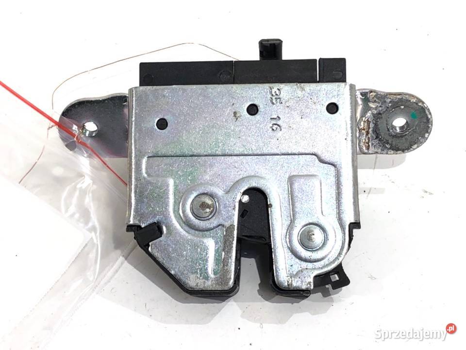 ZAMEK KLAPY TYŁ OPEL ASTRA K Inny 39021416